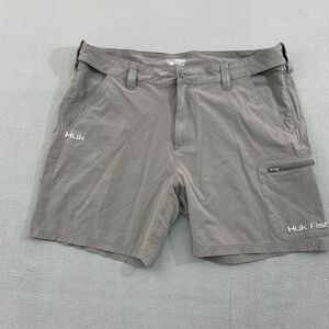 Huk Performance Shorts Mens XXL Cargo Fishing Zip Flat Front Expandable Waist
